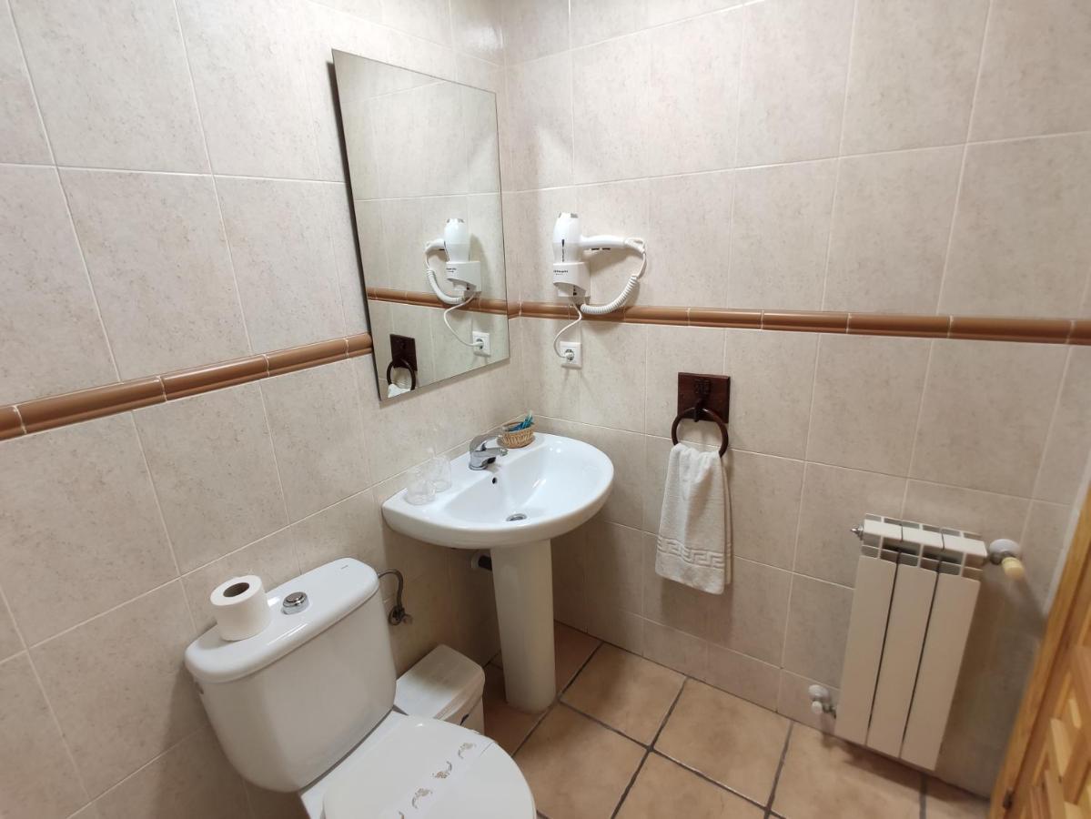 Royuela Hostal Eksteriør bilde